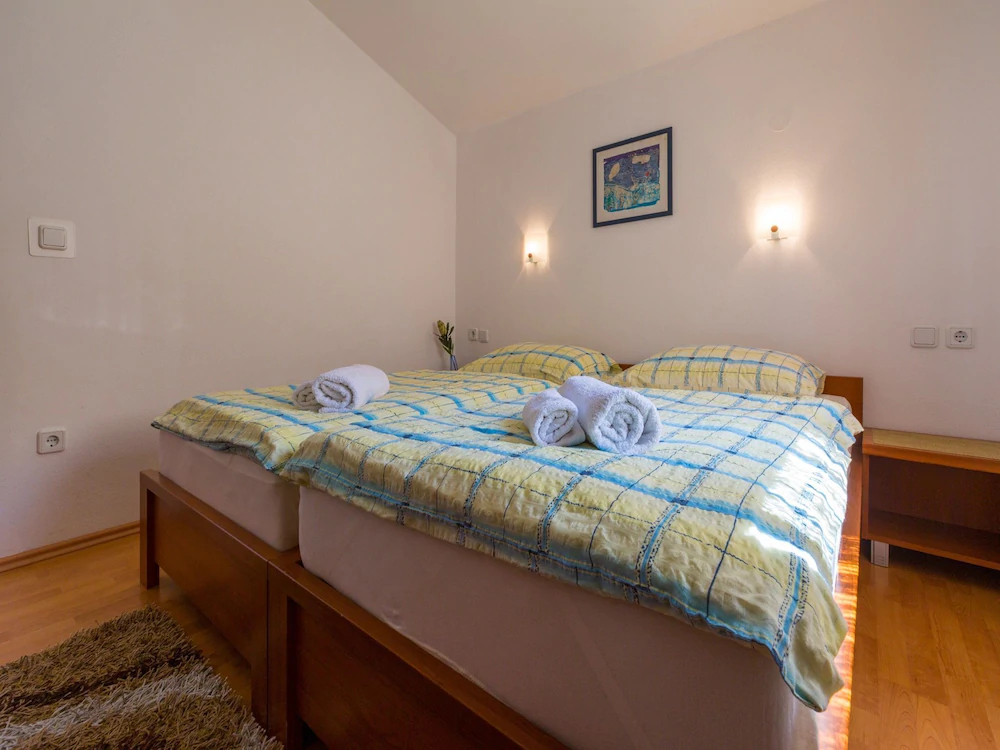 Apartments Pekera