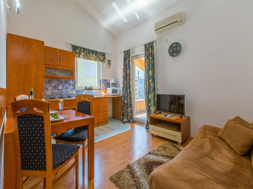 Apartments Pekera