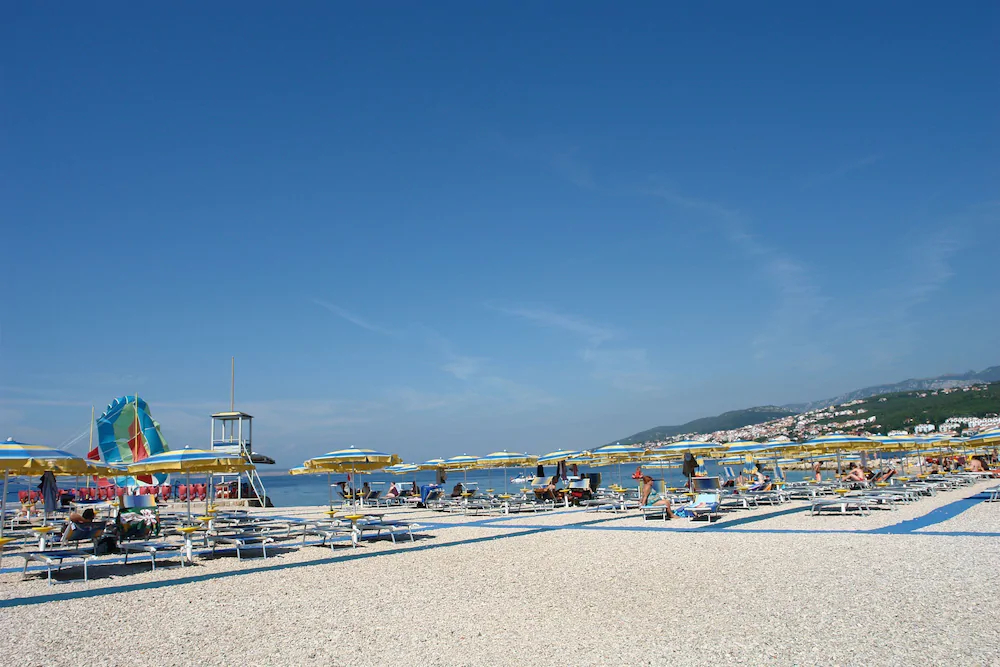 Apartments Pekera