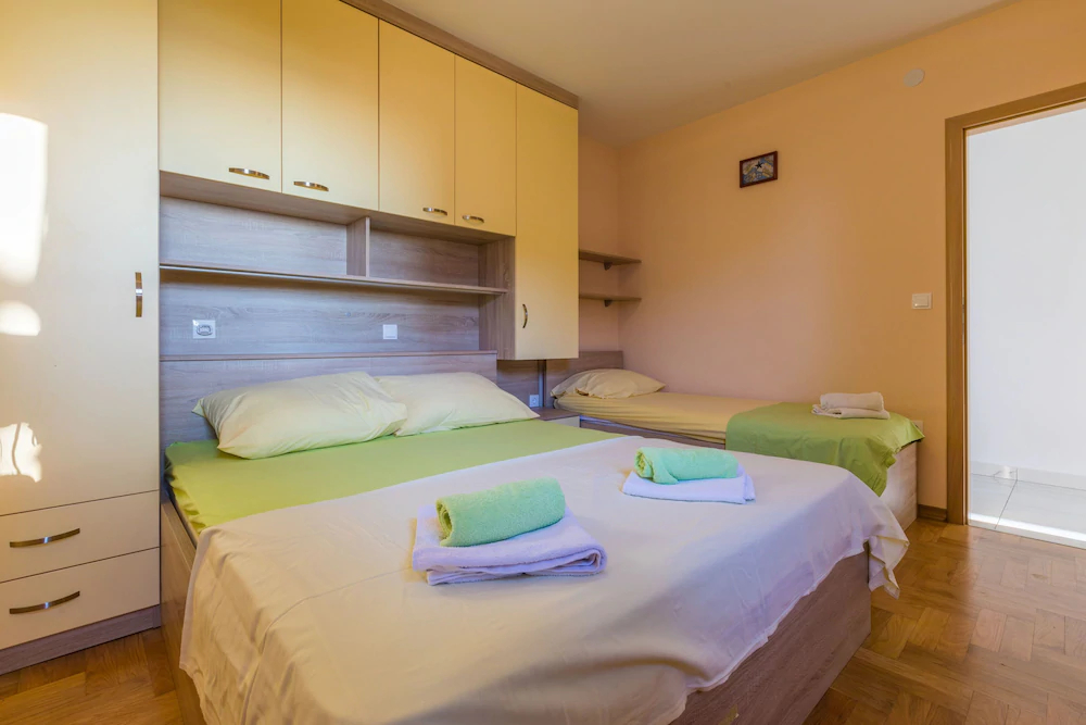 Apartments Petak Novi