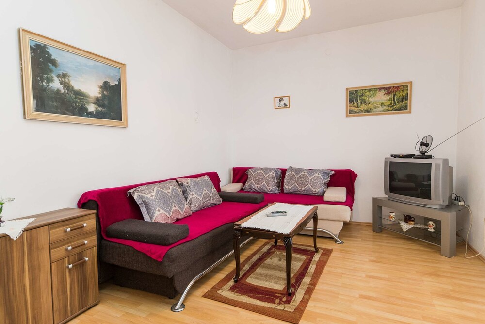 Apartments Raif