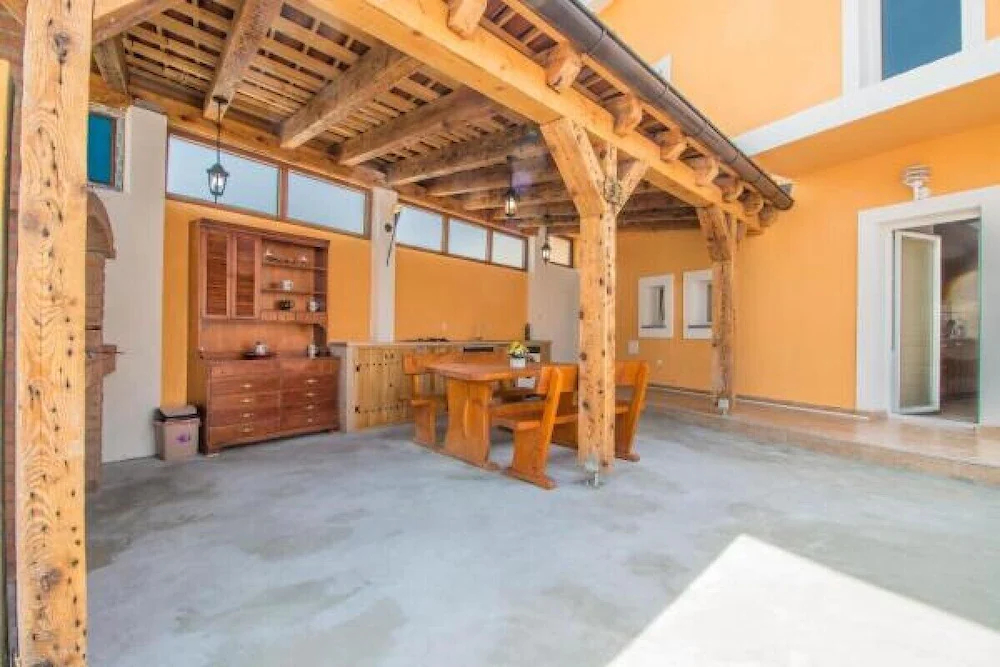 Apartments Sare