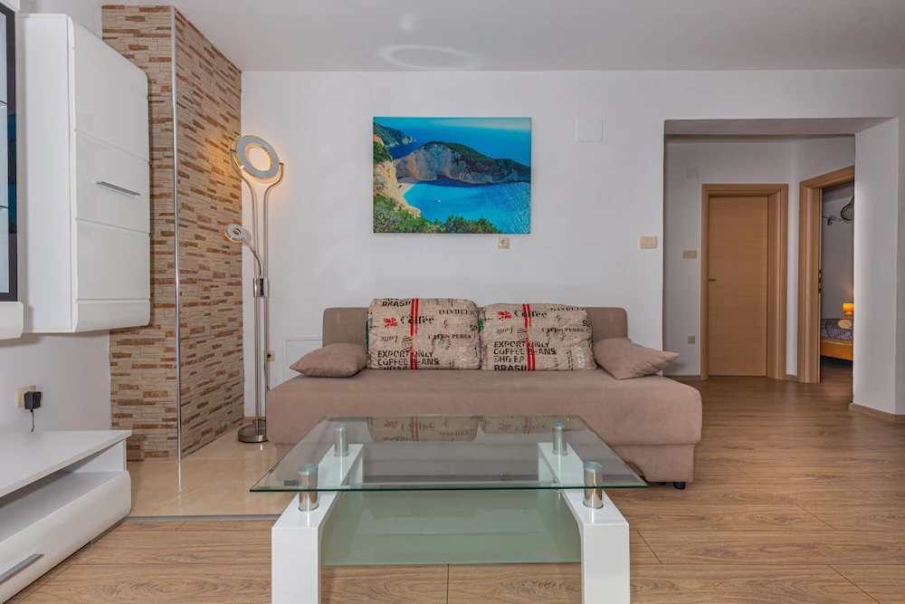 Apartments Sare