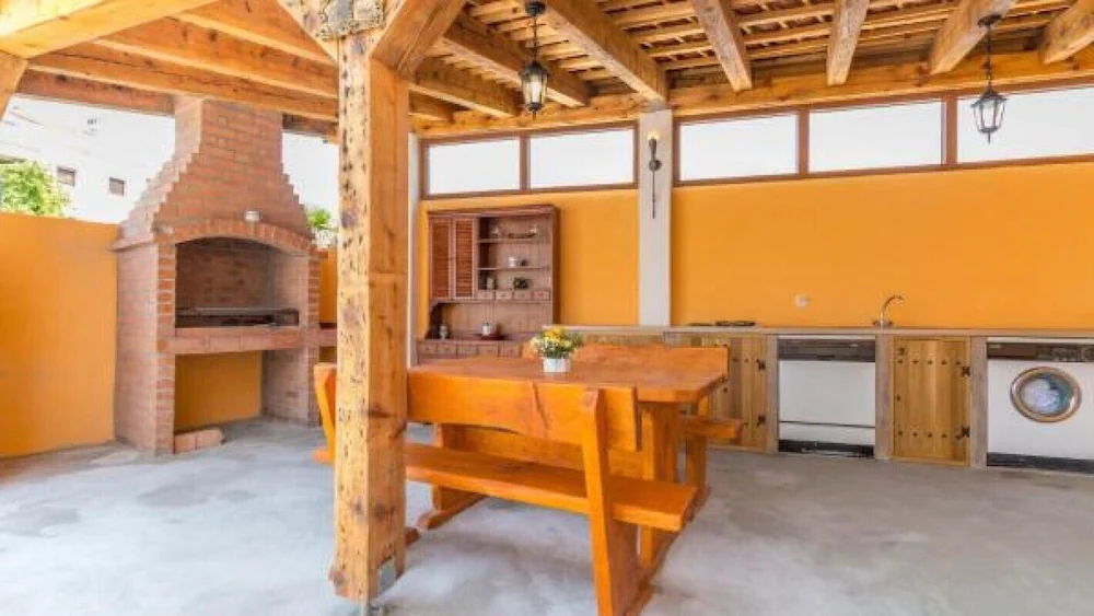 Apartments Sare