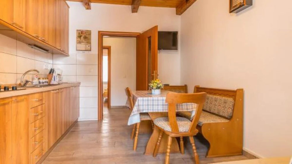 Apartments Sare