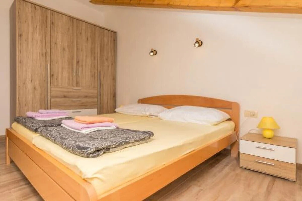 Apartments Sare