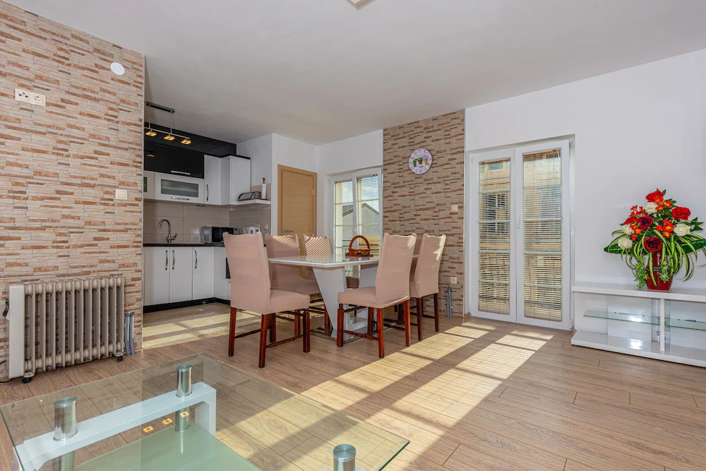 Apartments Sare