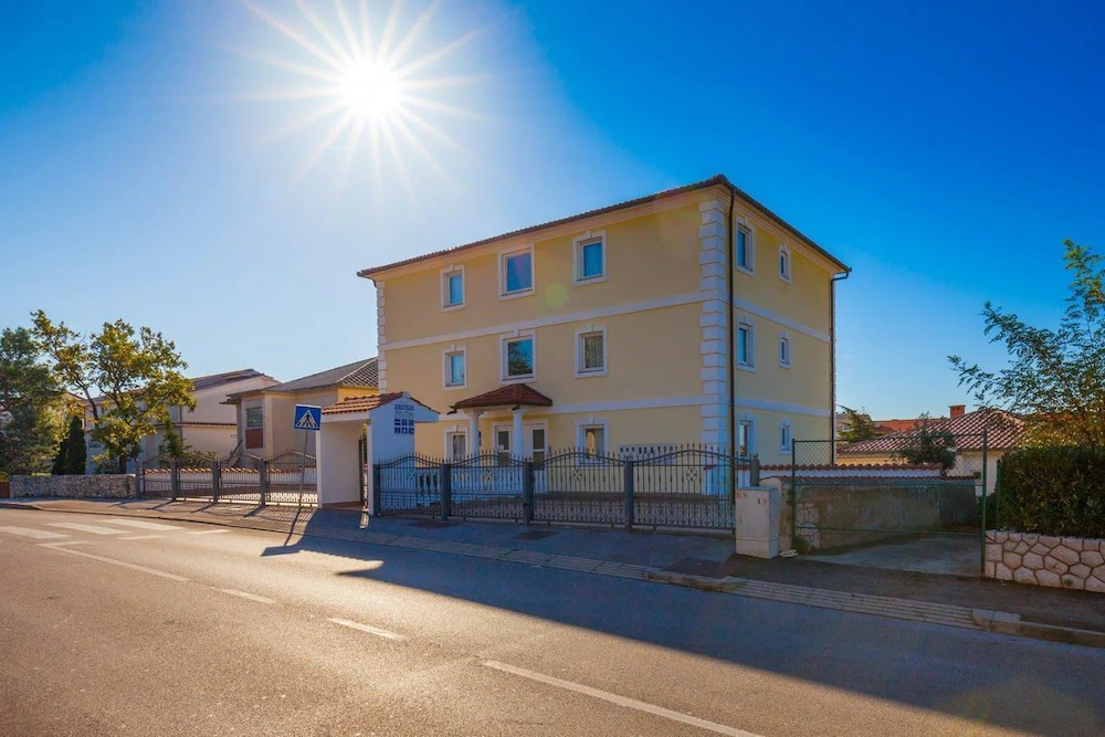 Apartments Tommy Com