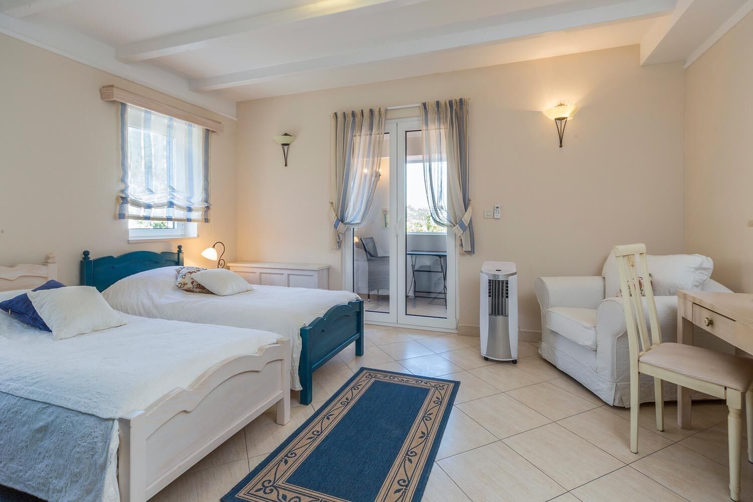 Hotel Abalone