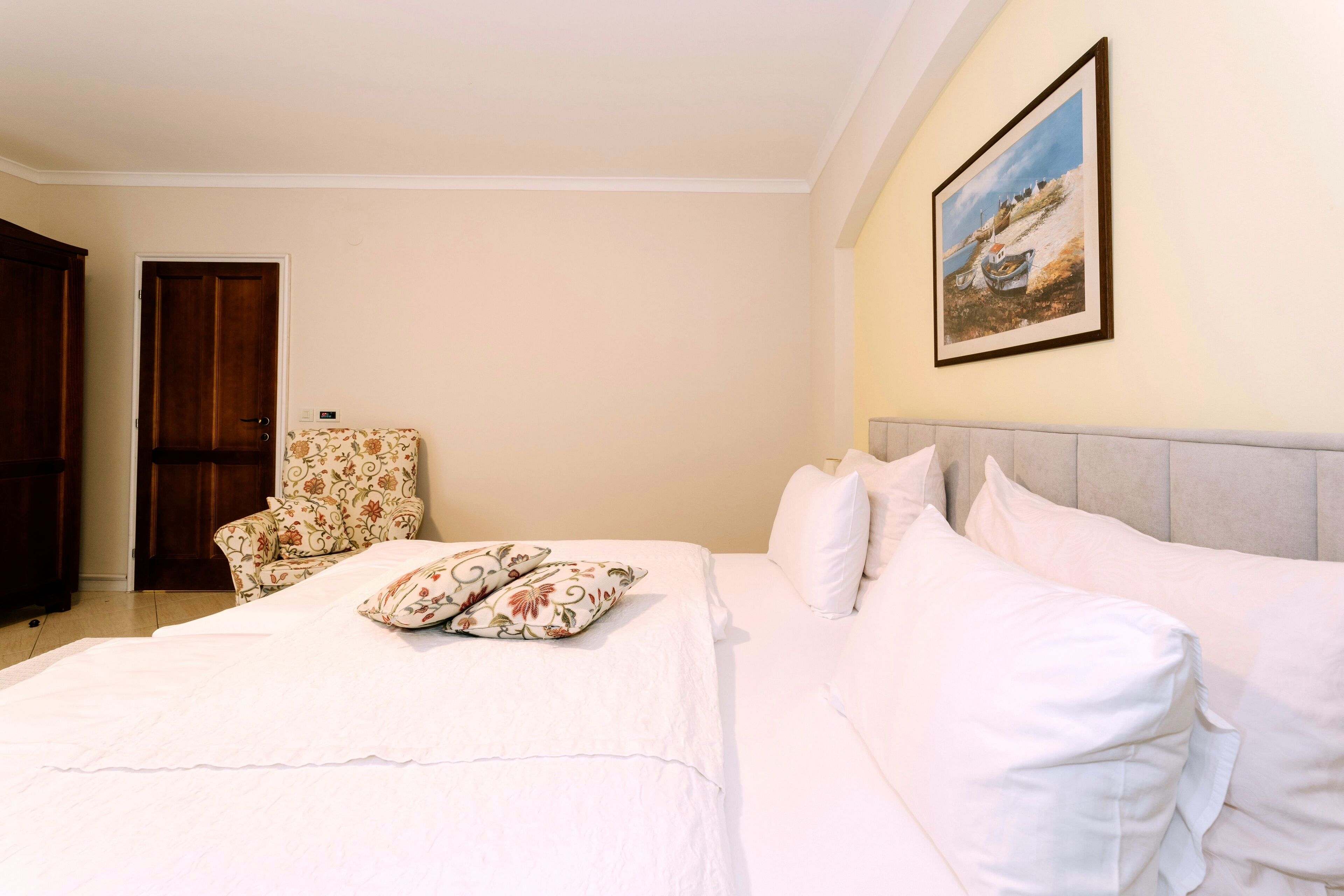 Hotel Abalone