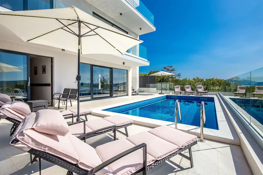 House Luxus Villa Arly