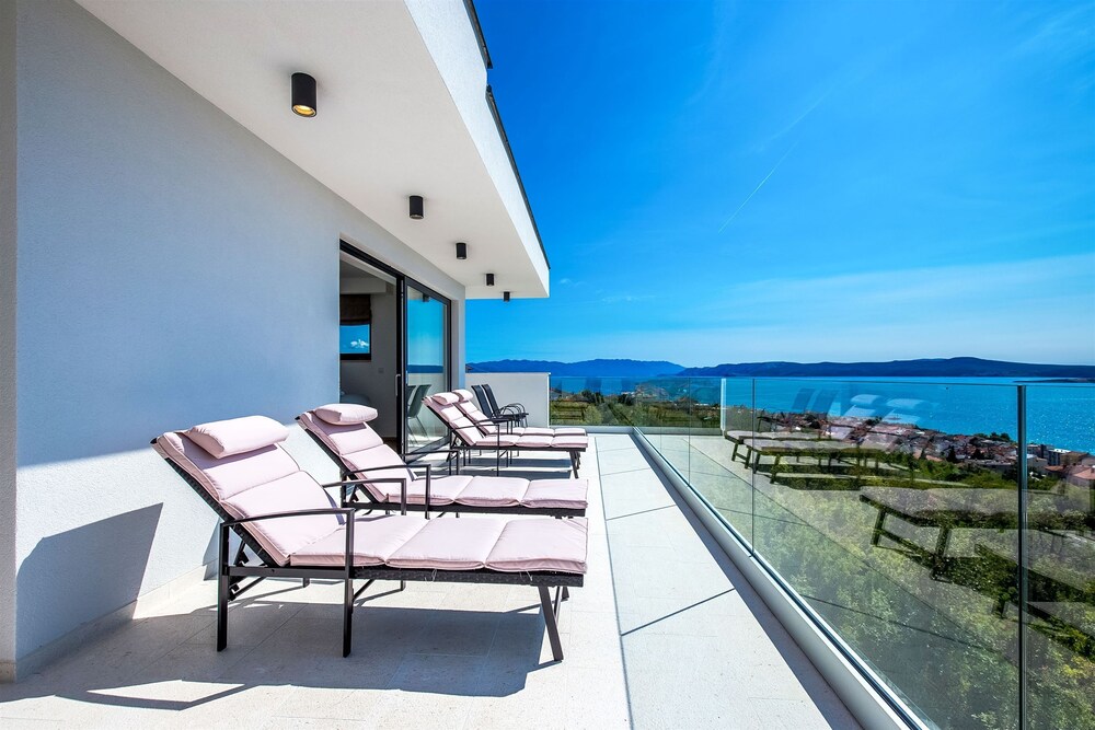 House Luxus Villa Arly