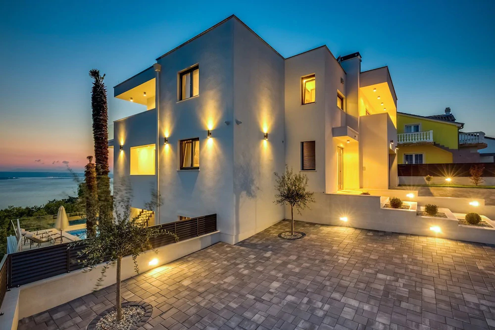 House Luxus Villa Arly