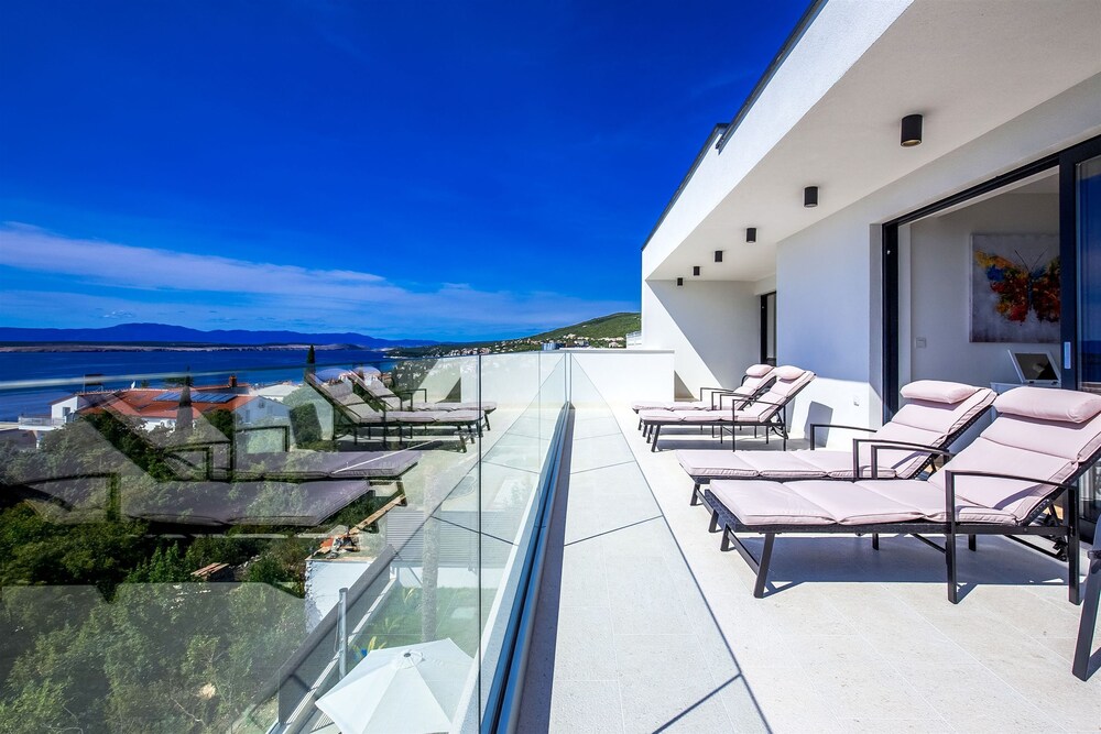 House Luxus Villa Arly