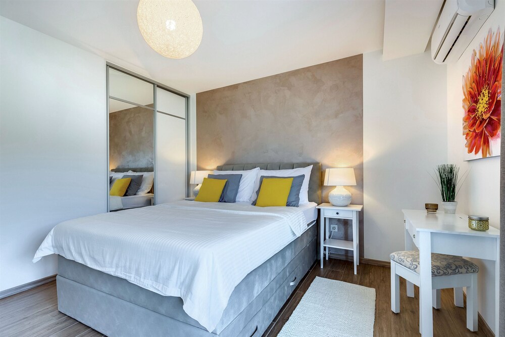 House Luxus Villa Arly