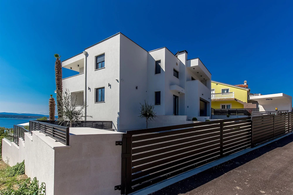 House Luxus Villa Arly
