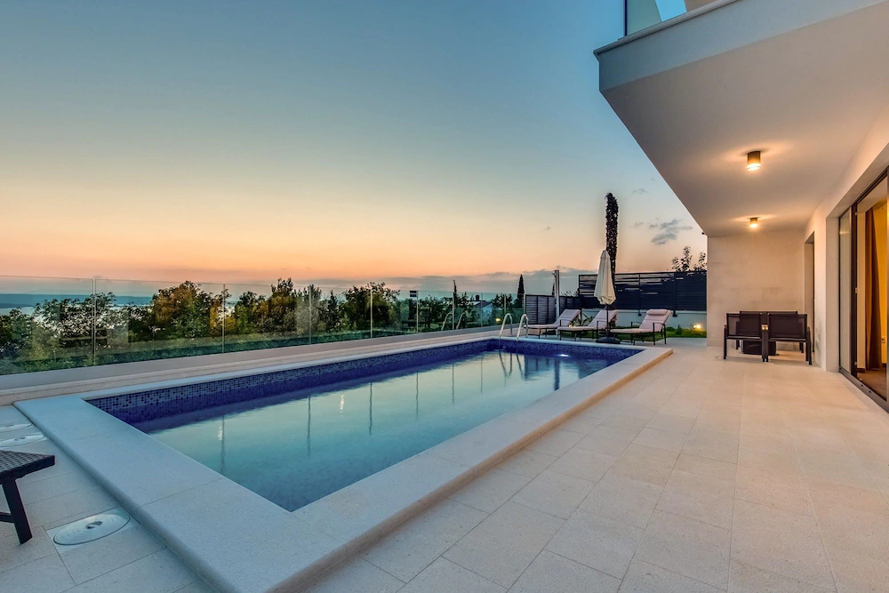 House Luxus Villa Arly