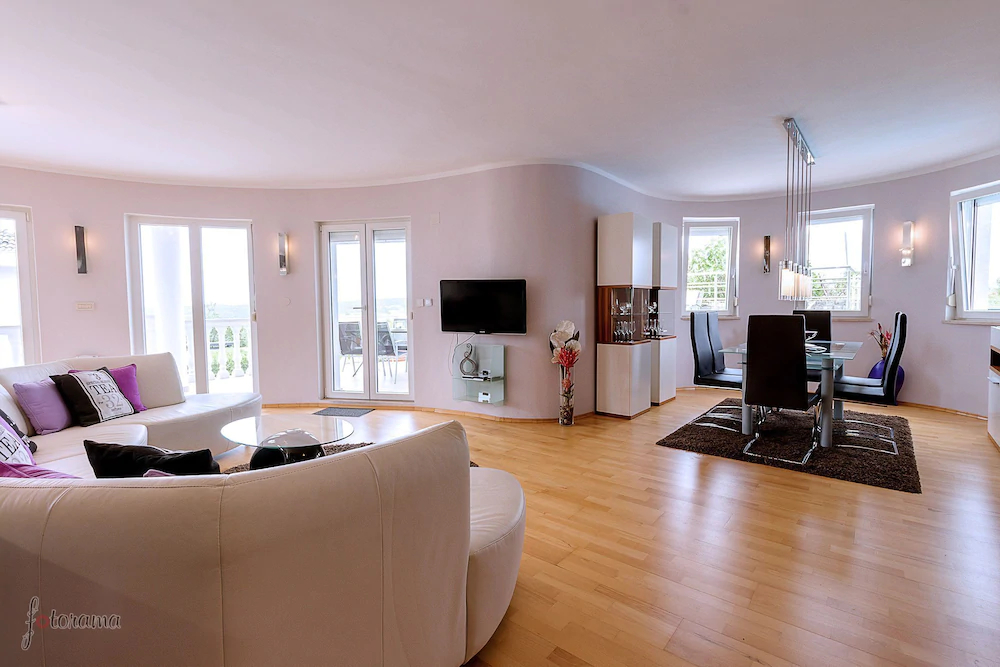 House Moderna