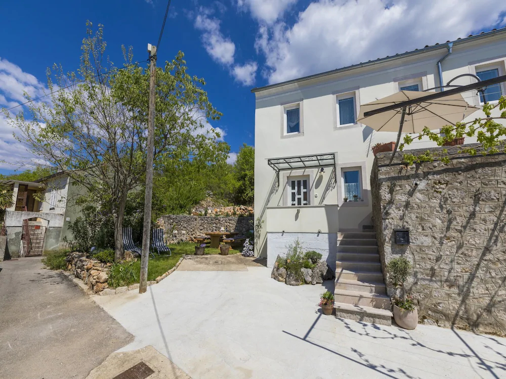 House Rustic Villa Mala