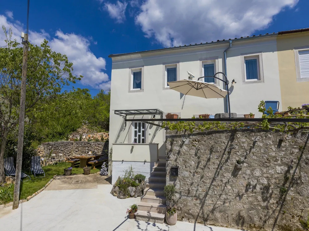 House Rustic Villa Mala