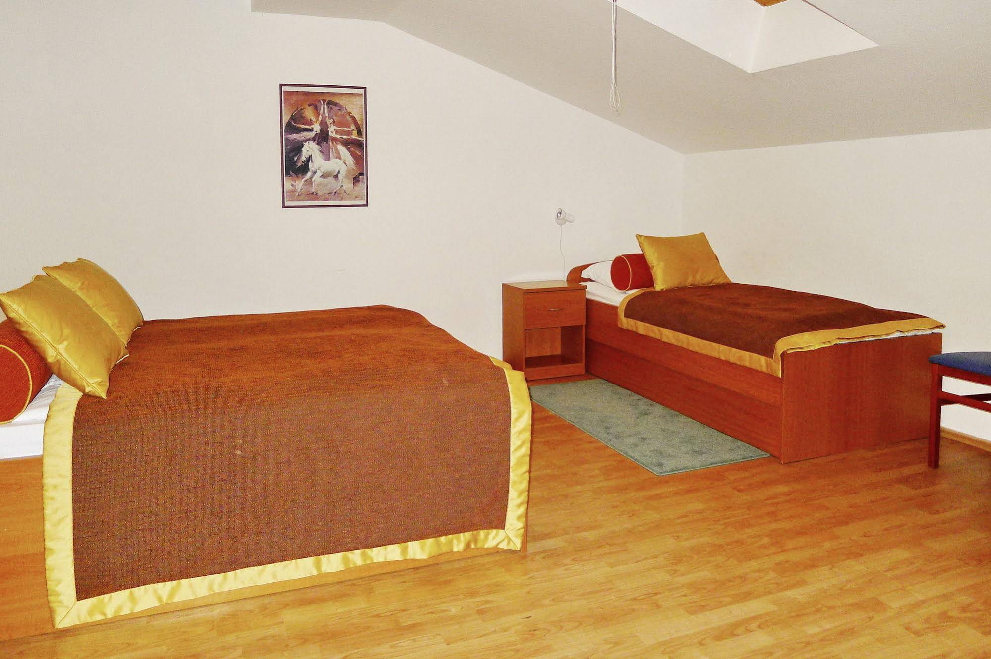 Villa Aurora