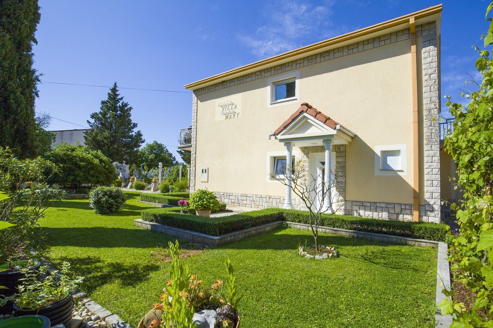 Villa Mary