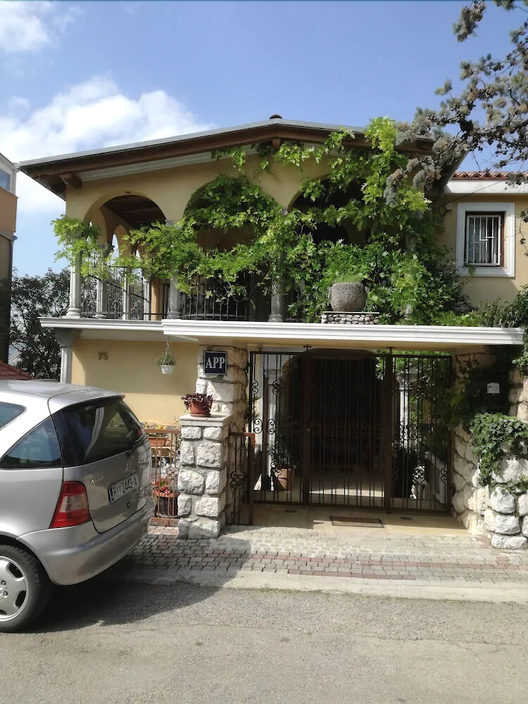 Villa Oaza