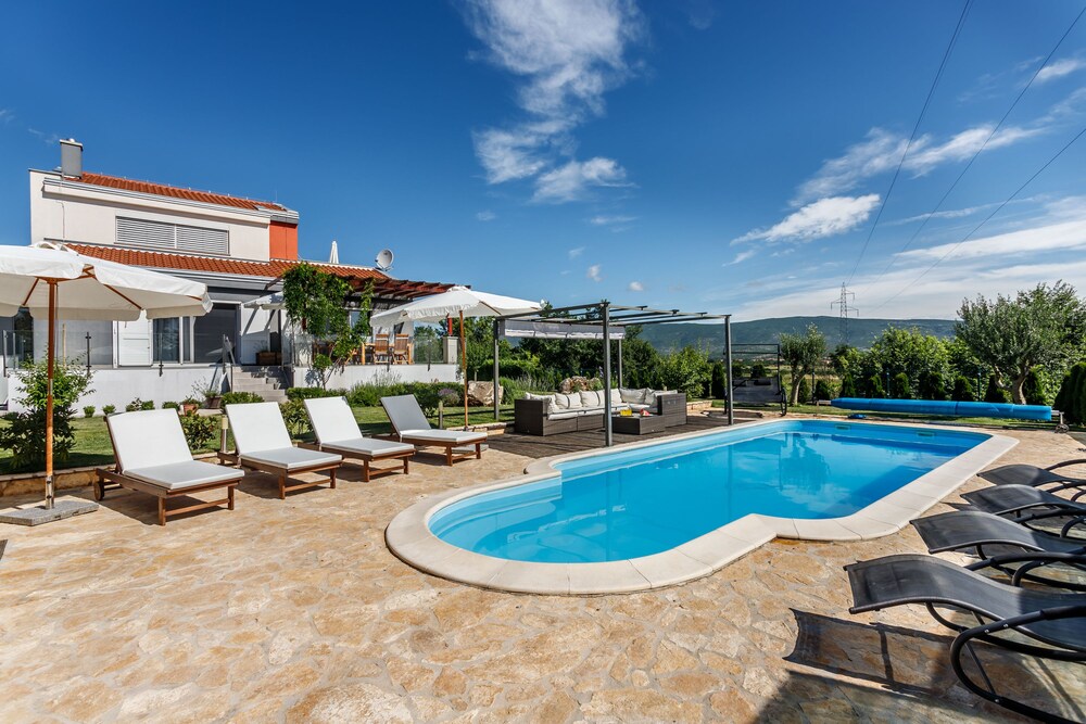 Luxury Villa Nadalina