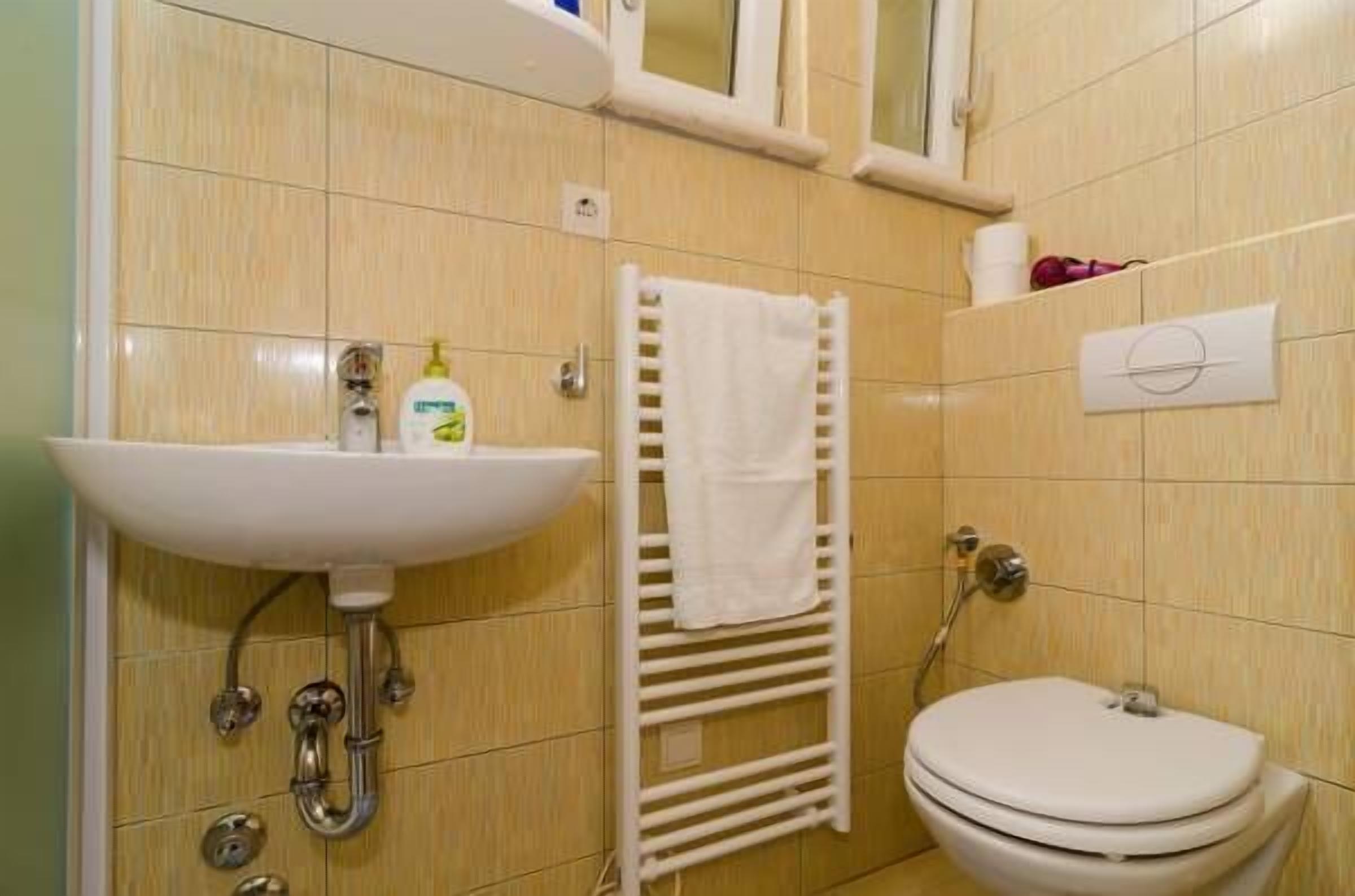 Apartments Gusti