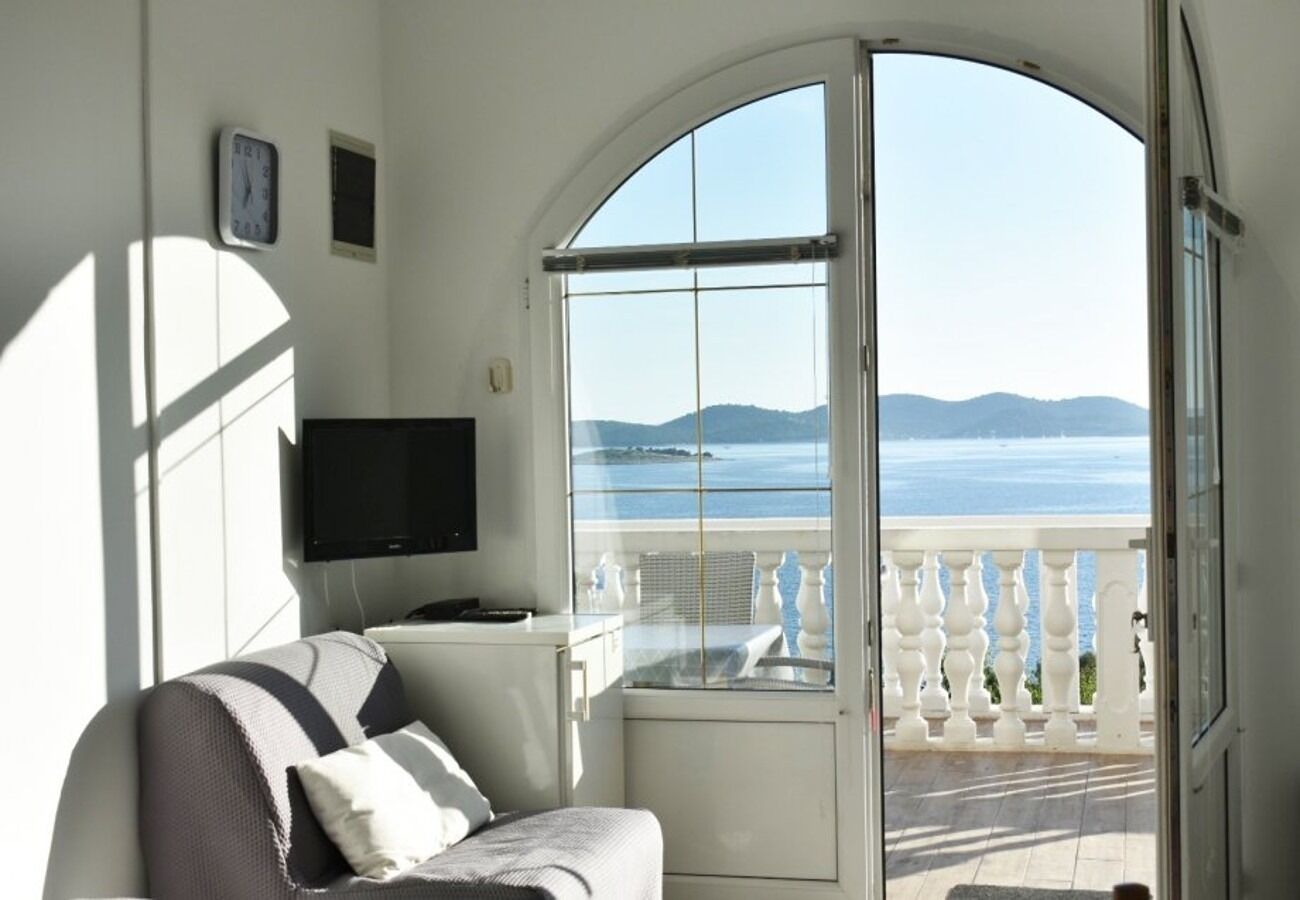 Apartments Josip