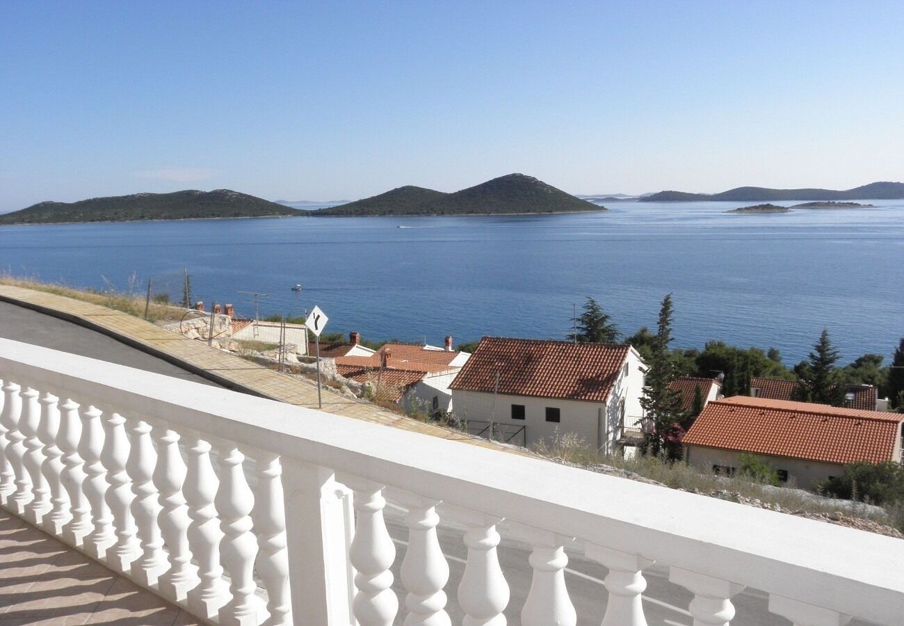 Apartments Josip