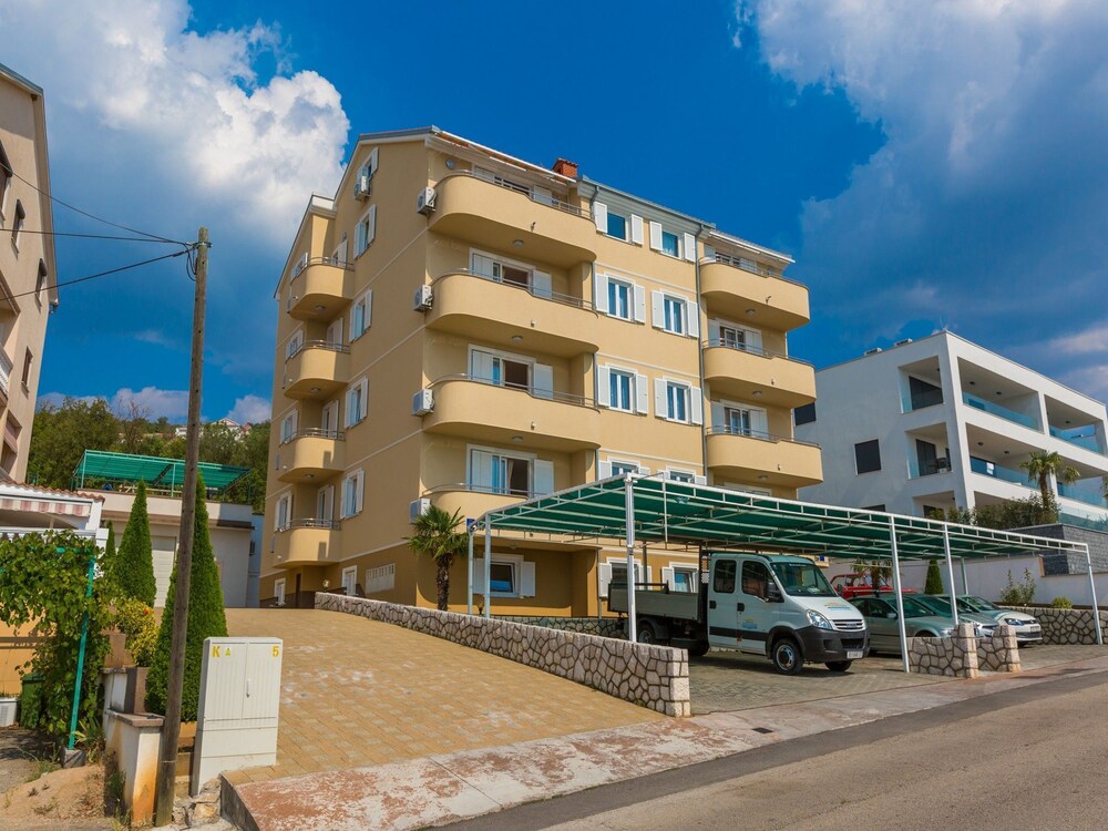 Apartments Adria