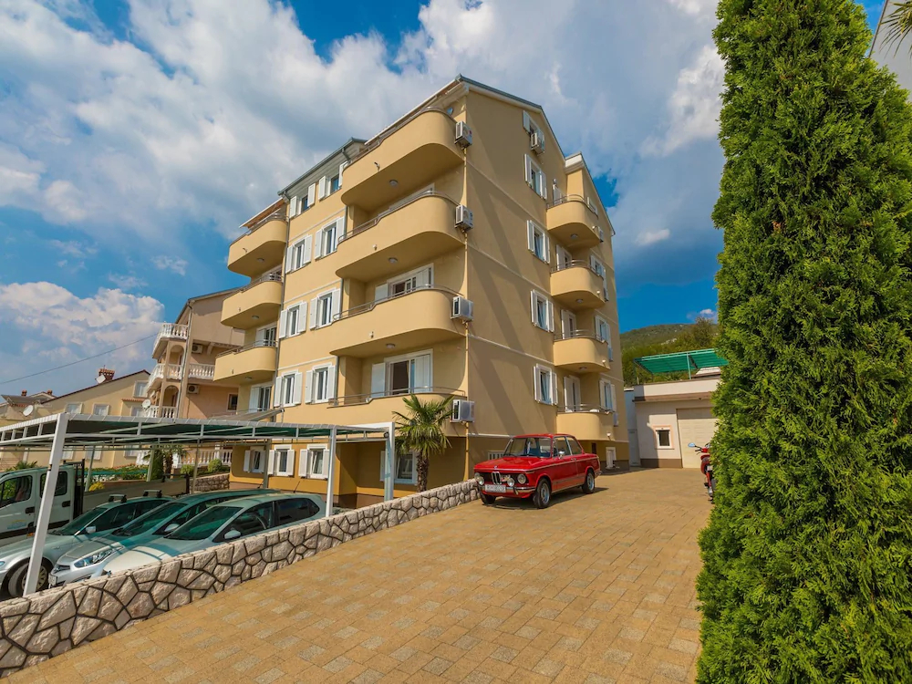 Apartments Adria