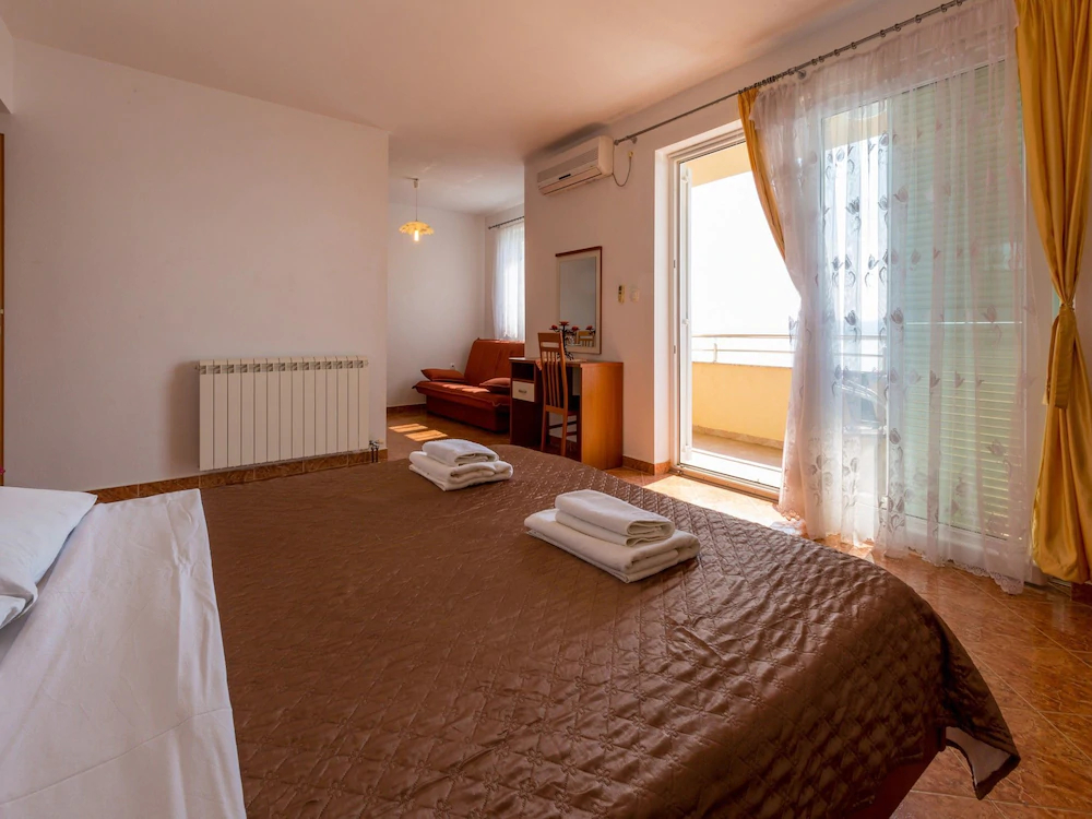 Apartments Adria
