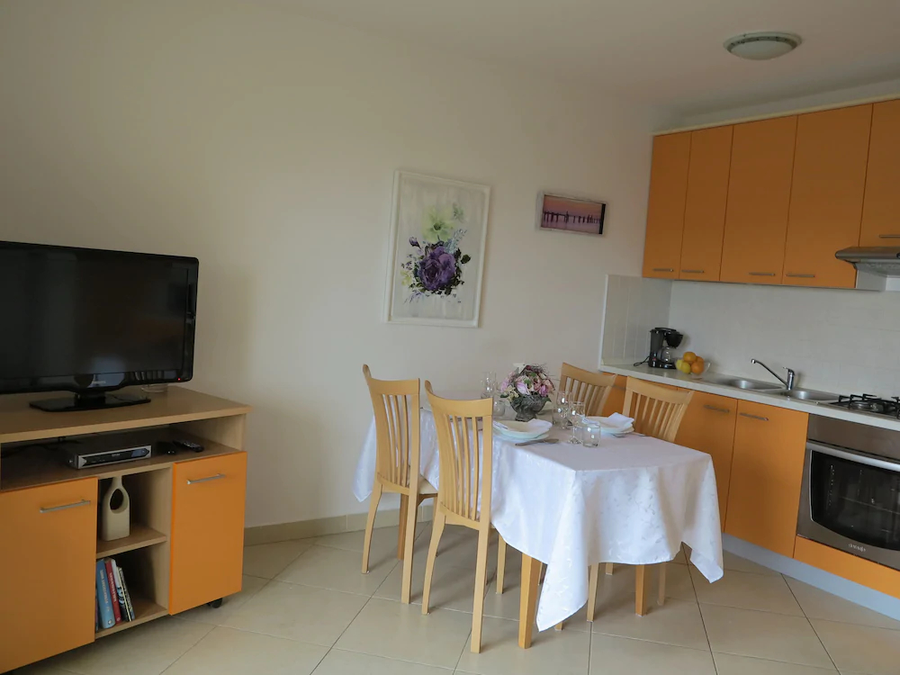 Apartments Dijana & Ivan