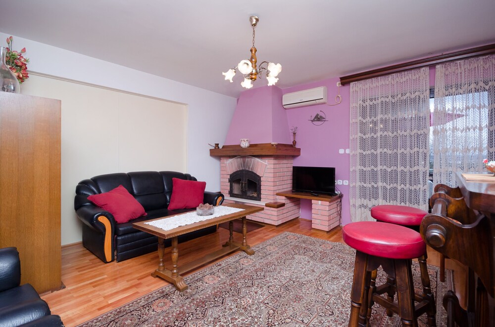 Apartments Dragica