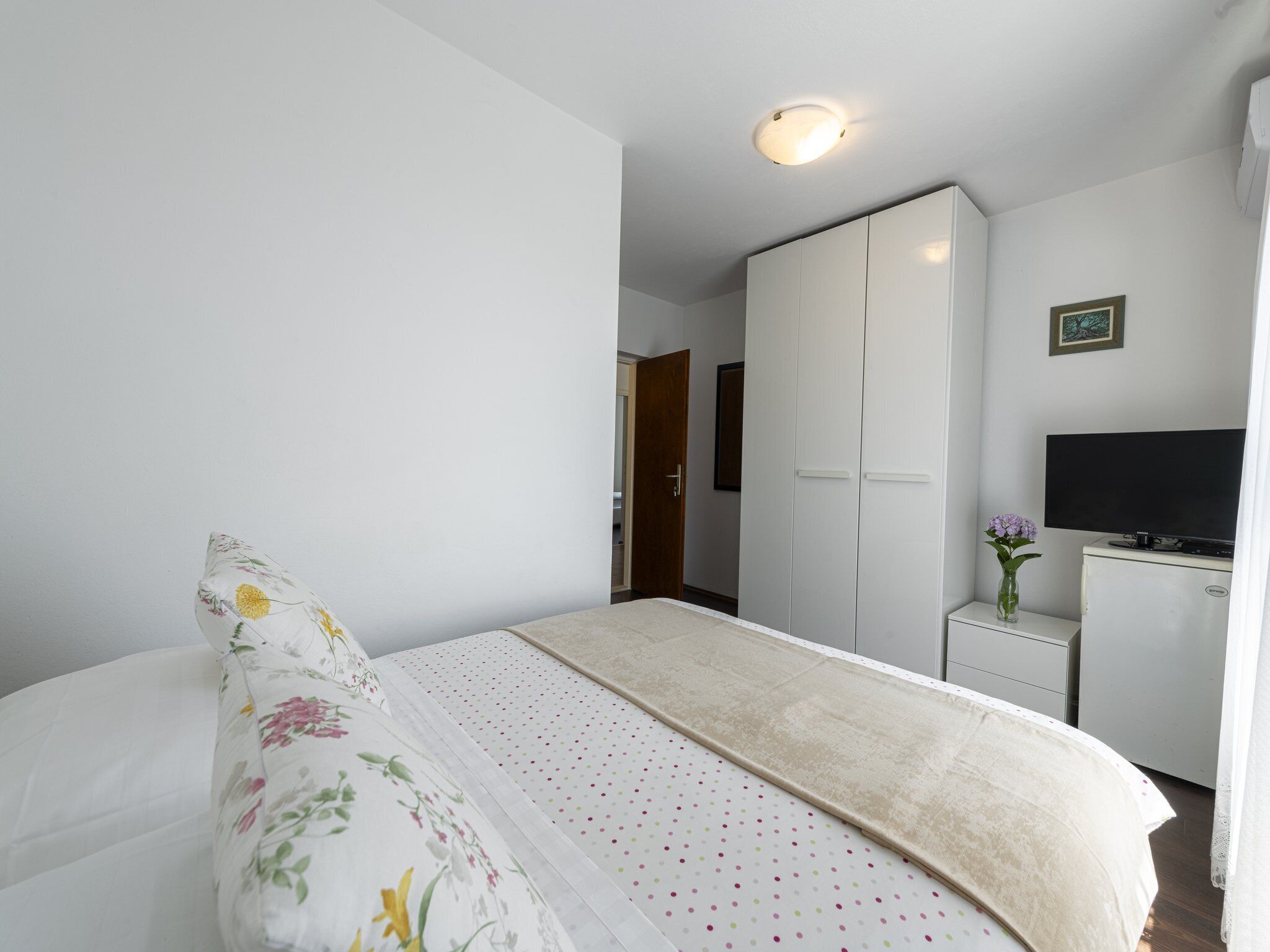 Guest House Rooms Rose