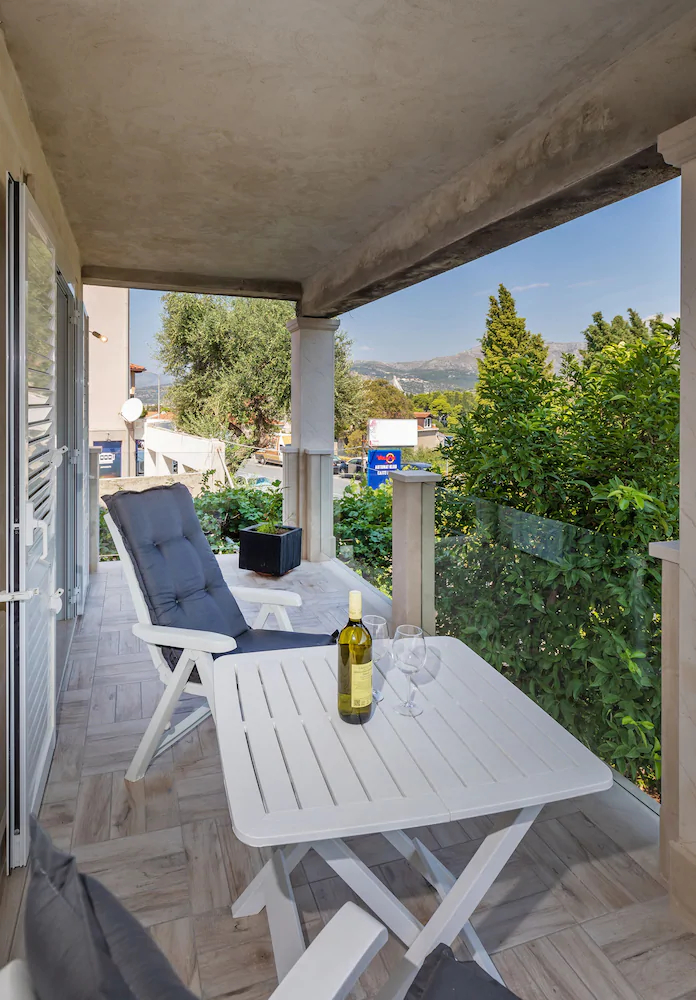 Angela Apartments