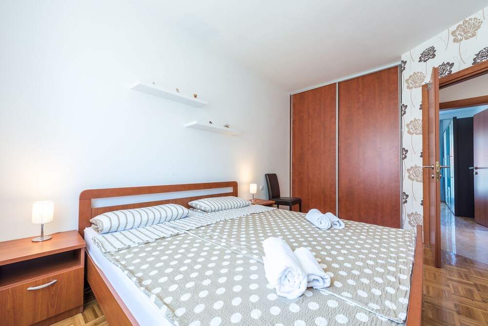Angela Apartments