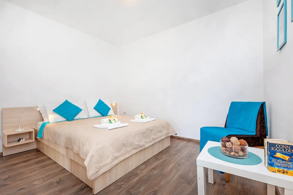 Apartmani D & J
