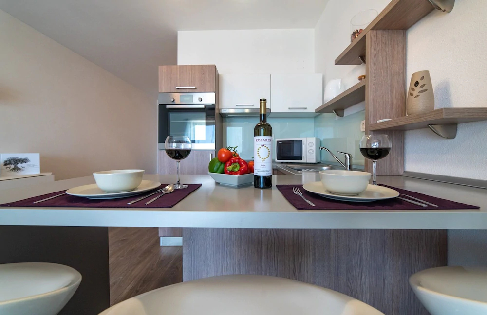 Apartmani D & J
