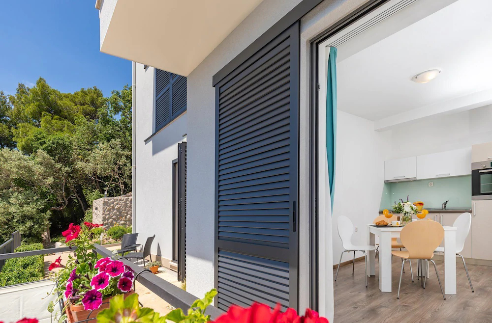 Apartmani D & J