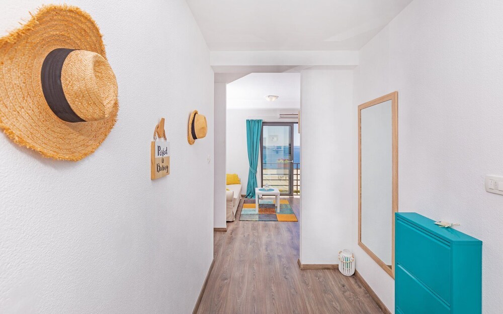 Apartmani D & J