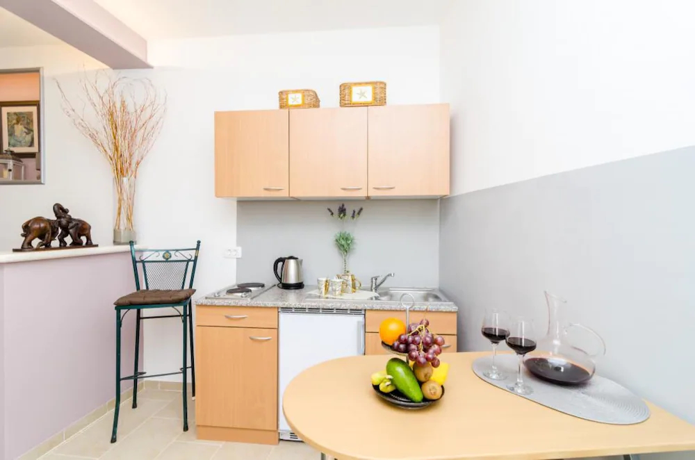 Apartment & Room Lady O