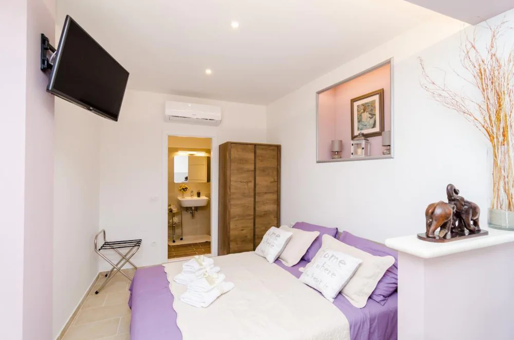 Apartment & Room Lady O