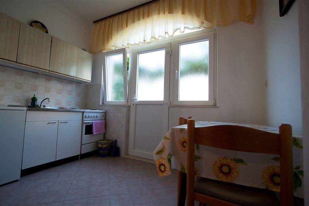 Apartments Bakoc