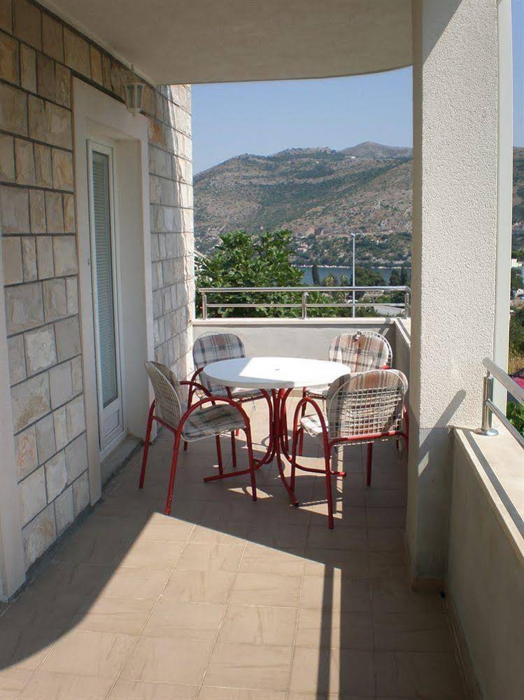 Apartments Bakoc