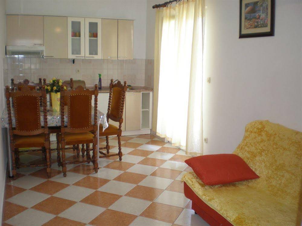Apartments Bakoc