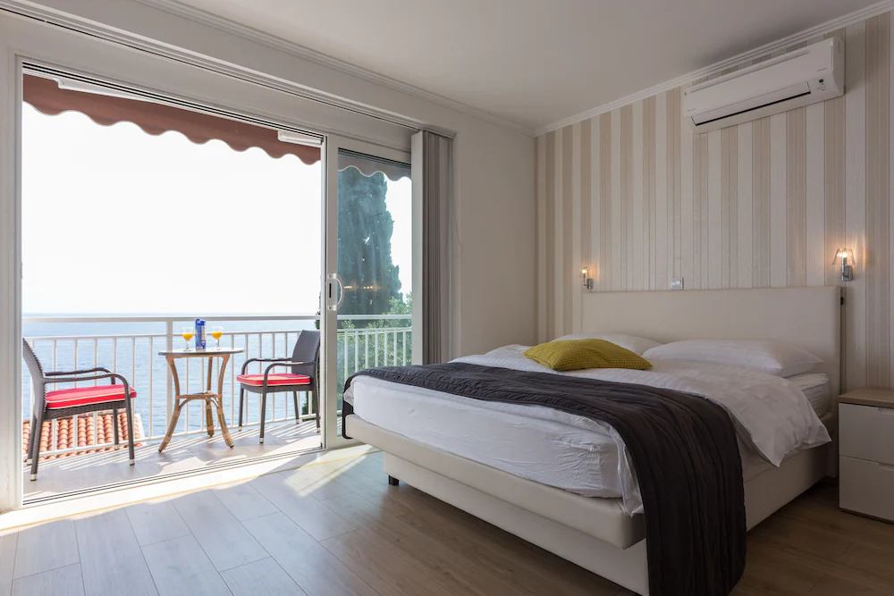 Apartments Banje Beach