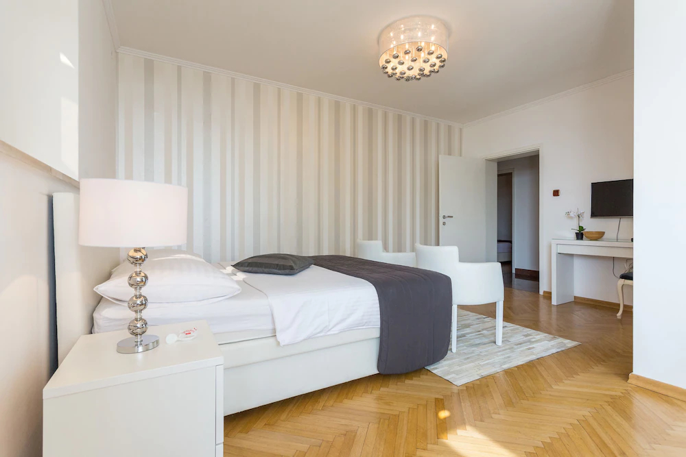Apartments Banje Beach